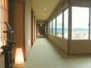 畳の香りとともに、心安らぐ館内空間。