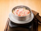 蟹の旨みがふっくらと広がる、贅沢な炊き込みごはん。(一例)