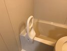 バスルームの手すりを貸出ししております。