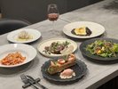 2階カフェenimo No.5 lunch 11:00〜15:00。Cafe 15:00〜18:00。dinner 18:00〜23:00月〜土。不定休