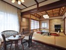 【漆宝閣 津軽】純和風ケヤキ作りの落ち着いたお部屋です。
