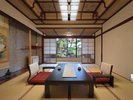 【漆宝閣 会津】日本庭園を望む「会津」の本間