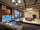 【漆宝閣 会津】日本庭園を望む「会津」の応接