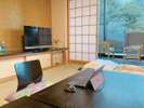 お部屋で簡単なライトワ―ケーション。フリーWi-Fi使えます。