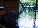 【家族風呂 倉木の湯】刻々と変わりゆく美しい由布岳を一望することができます。