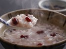 【朝食】白ご飯、又は小豆粥をお選びいただけます。