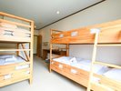 寝室A(1F) 2段ベッドは2台4床あります。