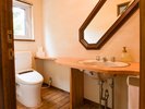 トイレと洗面所です