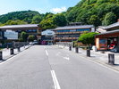 嵐山と嵯峨野を隔てる桂川に架かる渡月橋