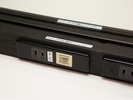 テーブルに有線LANの差込口がございます。