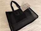 【客室内備品】タオル類はこちらにお入れください。セットする際も同じバックにてセットいたします