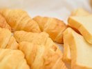 朝食メニュー クロワッサン・食パン