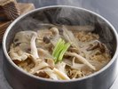 【季節の会席】秋(2026年9月〜11月)食事 鶏そぼろと牛蒡と茸の釜飯