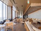 【ラウンジ】<26F>スパご利用のお客様専用の湯上りラウンジ。館内着のままお過ごしいただけます