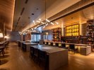 【ムーンライト北海道バル&バー】<26F>地上100mからの美しい夜景とともにお食事をご堪能ください