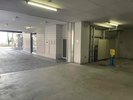 あいにく駐輪場はございませんが、屋内駐車場の一部にお停めいただく事は可能です。詳細はフロントまで。