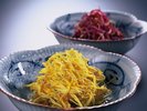 かきのもと。新潟名産の食用の菊。