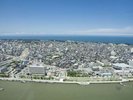 朱鷺メッセ展望台からの眺望。手前が信濃川、奥が日本海。