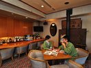 ラウンジバーでお酒をお楽しみいただけます。