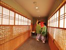 離れの場
