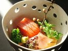 山のお造り 料理長こだわりの手作り梅醤油にて