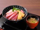 まぐろ丼