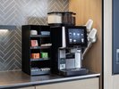 カフェコーナー:コーヒーやお茶、お味噌汁を自由にお召し上がりいただけます。