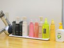【客室アメニティー】各種スキンケアアメニティーもご用意いたしております(一例)