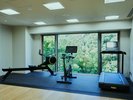 ◆ジム|カラダを動かし、心身ともに健やかに。ひと汗かいた後に入る湯は格別。(7F)