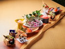 ◆夕食一例(六つ喜)|季節を味わう食材を活かした、彩り豊かな会席料理。※写真は一例