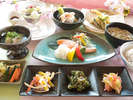 八幡平サーモンと旬の食材を使った春御膳
