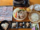 白金豚ときのこ鍋
