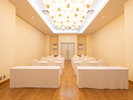 大小あわせて5つの会場がございます。パーティーや会議、セミナーなど用途にあわせご提案いたします。