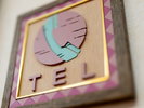 1Fエレベーターホール前に公衆電話をご用意しております。