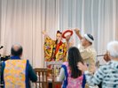 定期的に三線ライブ&クイチャーを開催しています。詳しい開催日や時間はホテルまでお問い合わせください。