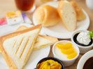 【朝食バイキング】お好みのホットサンド作れます。