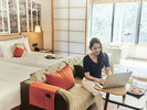 箱根の伝統美とスマートテクノロジーが融合したコンテンポラリーな客室。