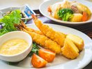 夕食メニューの一例