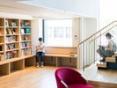 【あわいの間】-Book- なかなか本を手に取ることが少ない人でもつい気になってしまう本がずらり
