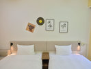 �yRED28 HOTEL�z�m�c�C���n�ӂ���ŉ߂����A�R���p�N�g�ȋ��