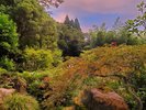 日常を離れ、自然に包まれる贅沢な時間。ここは心ほどける別世界。(庭園)