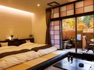 別館姫神「源太の間」 自然美・紅葉をお部屋から愛でられる露天風呂付き客室です