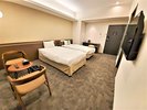 【スーペリアツインルーム2名利用】28平米/110cm幅のベッド2台設置(3名時はエキストラベッド追加)