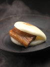 長崎名物 岩崎本舗の大とろ角煮まんじゅう♪