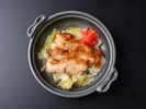 【朝食】日替わり陶板「鶏肉の照り焼き」