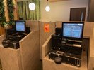 フロントで予約確認をした後は、自動チェックイン機へ
