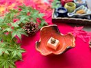 胡麻豆腐のなめらかな味わいに蟹味噌のコクを添えて