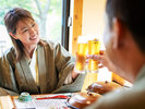 【個室お食事処】お食事と共に、四季の移ろいを感じる自然の景色をお楽しみいただけます。
