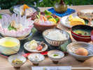 新鮮、自家栽培、手作りの三拍子。旅の朝は、元気を与える特別な食事をお召し上がりください。