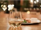 *【bar|イメージ】インヴィレッジカフェが夜はbarに変身。ゆったり空間で癒しのひとときを